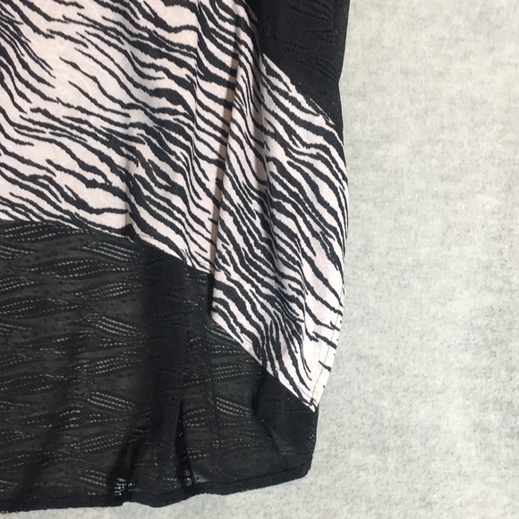 CHICO’S TRAVELERS Animal Print & Lace Versatile Extra Long Line Tunic Top - Picture 7 of 16